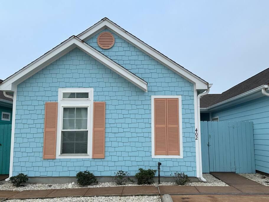 Barefoot Bungalow - Pet Friendly- 2 Bdrm Townhome Corpus Christi Dış mekan fotoğraf