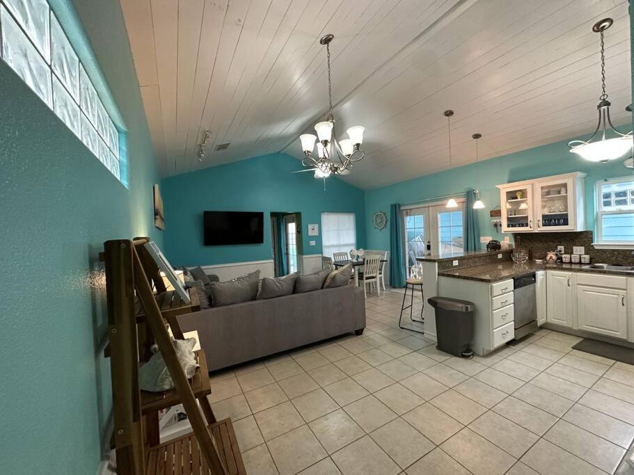 Barefoot Bungalow - Pet Friendly- 2 Bdrm Townhome Corpus Christi Dış mekan fotoğraf