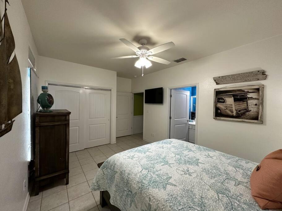 Barefoot Bungalow - Pet Friendly- 2 Bdrm Townhome Corpus Christi Dış mekan fotoğraf